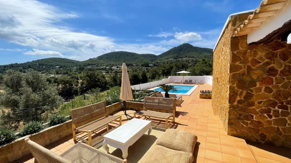 Patio, Natural landscape, View (from property/room), Balcony/Terrace, Mountain view, Pool view, Swimming pool