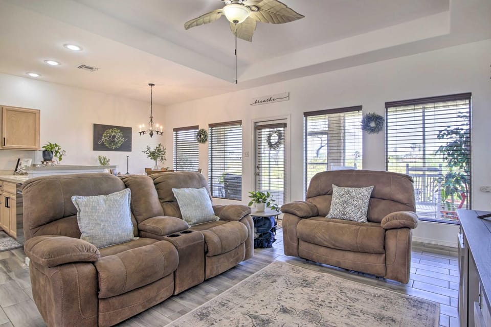 Vacation Home Rental Near South Padre Island Villa in Laguna Vista