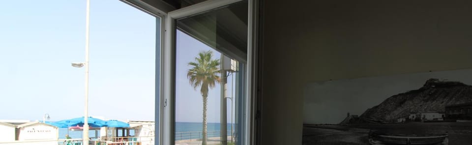 Living room, Sea view, kitchen