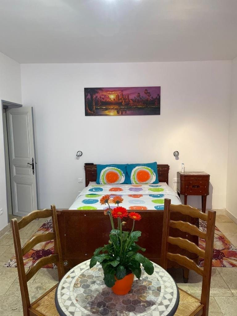 Chambre équipée Plain-Pied - 2 pers avec sdb wc privé Apartment in Île-de-France