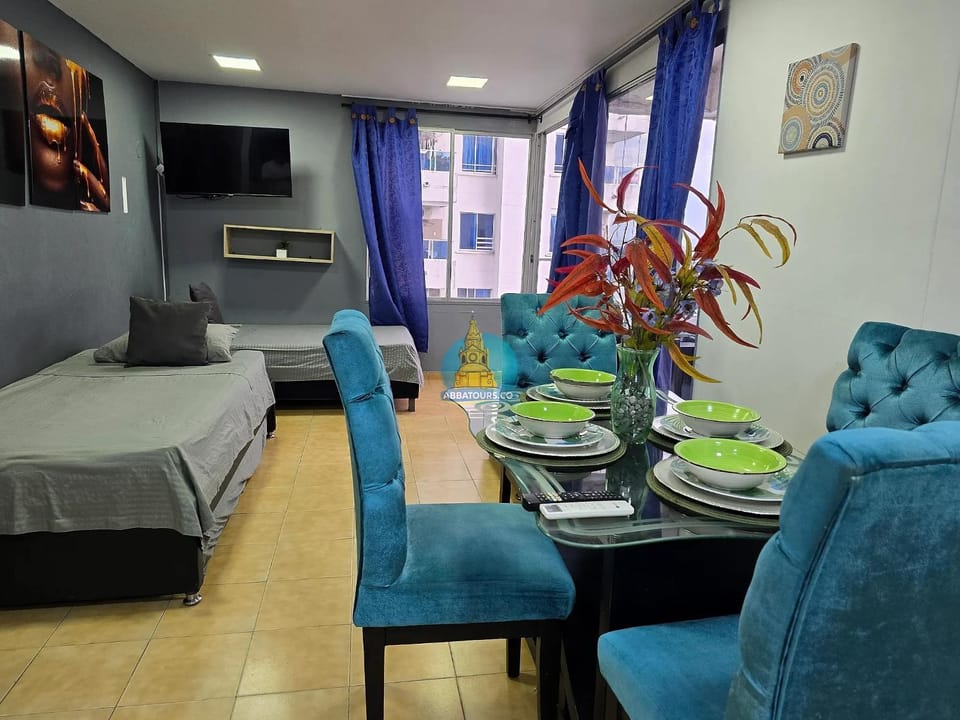 Communal lounge/ TV room, TV and multimedia, Living room, Evening entertainment, Bedroom