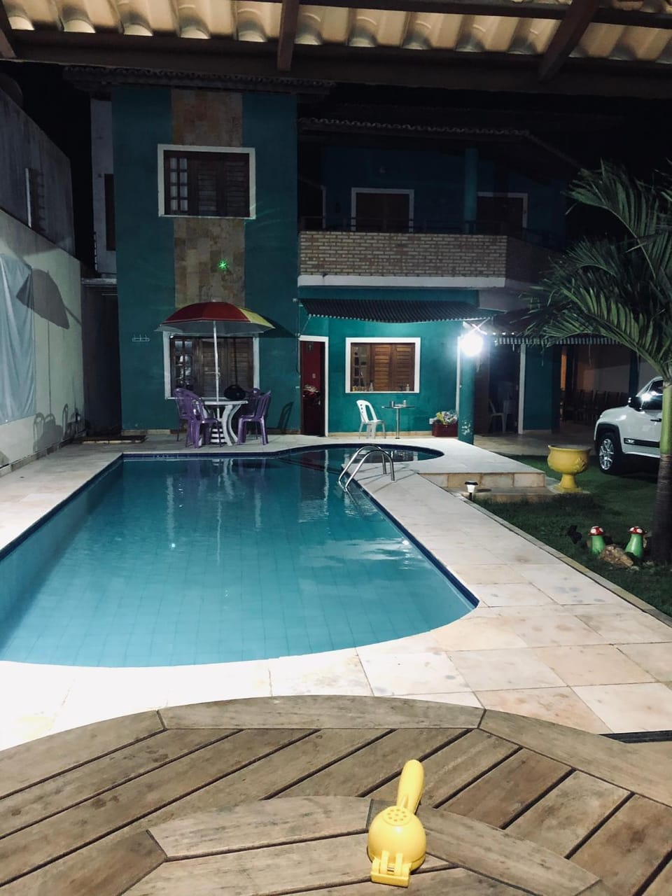 Swimming pool