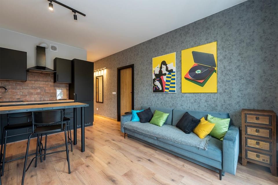Kitchen or kitchenette, Living room