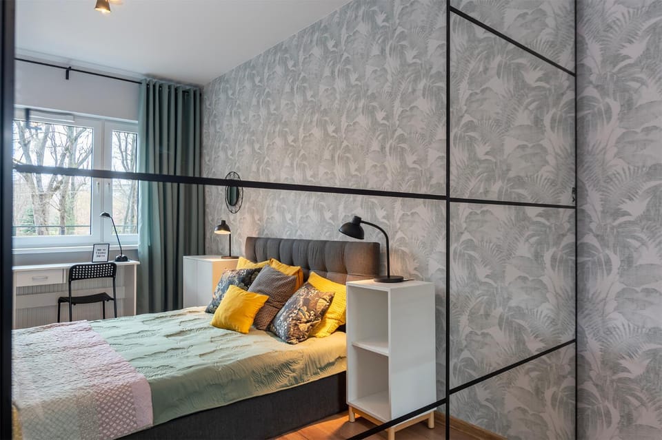 Bed, Bedroom, internet, wardrobe