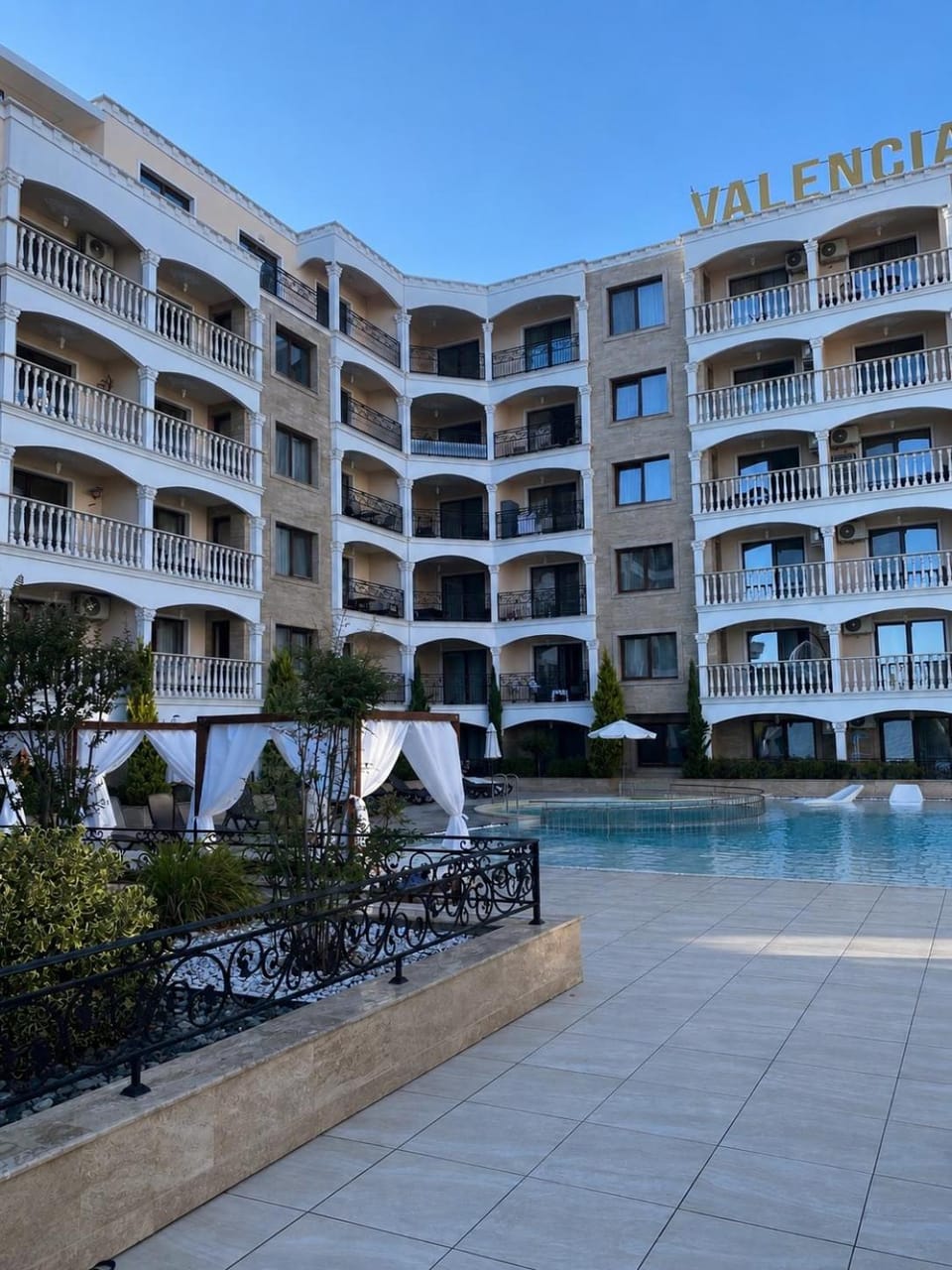 Purple Rose Apartment Valencia Gardens Apartment in Nessebar
