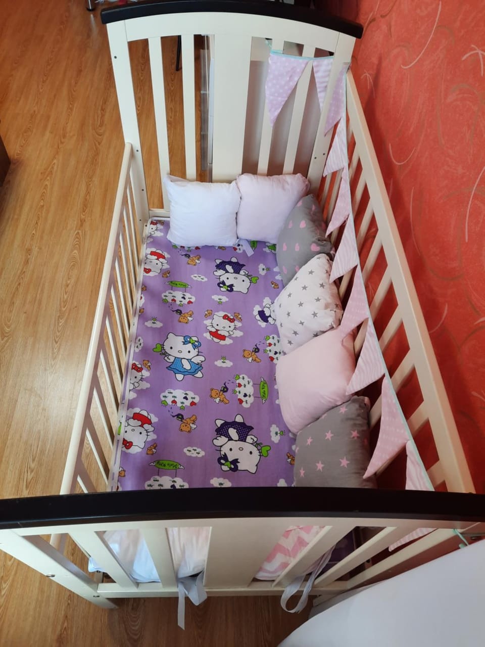 Bed, Photo of the whole room, Bedroom, cot