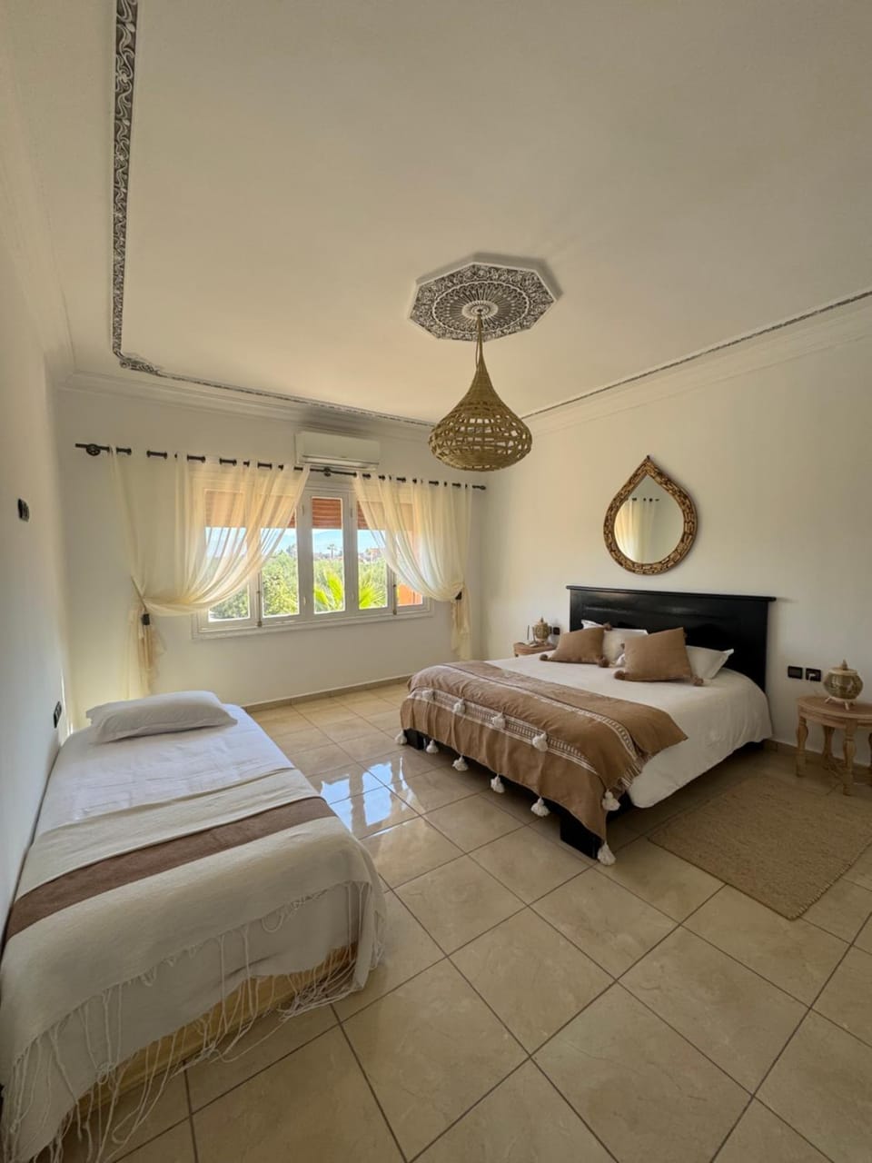 Photo of the whole room, Bedroom