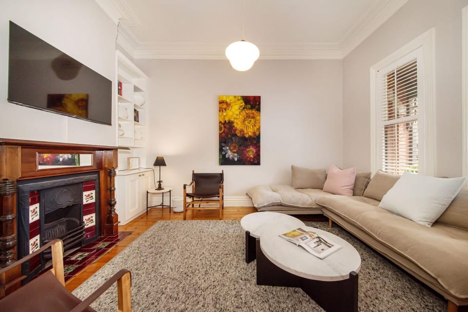 TV and multimedia, Living room, flat iron