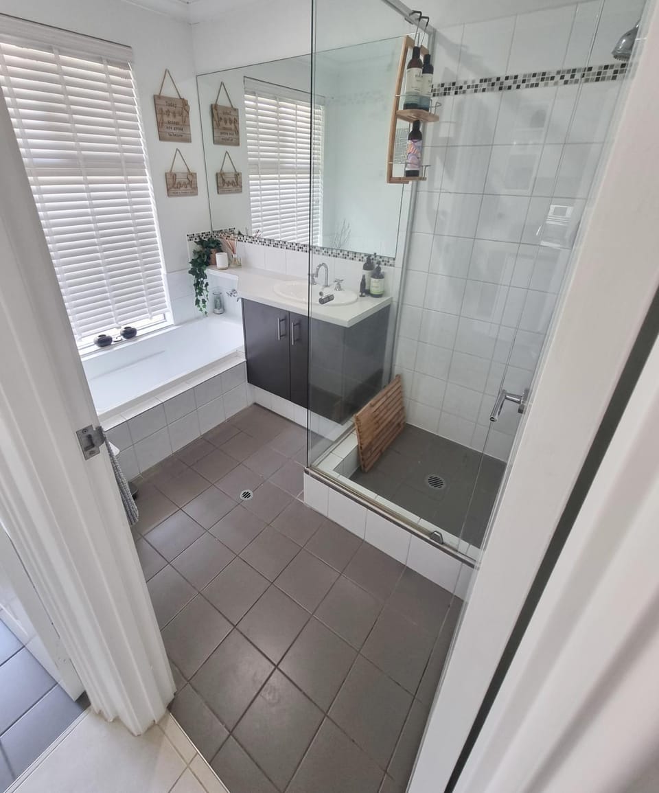 Shower, Bathroom, Bath