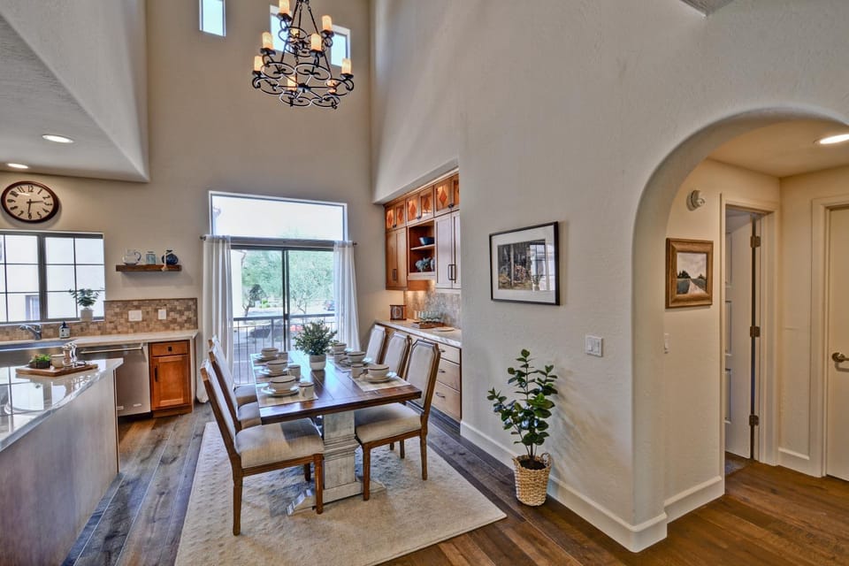 The Villages of Aviano Apartment in Desert Ridge