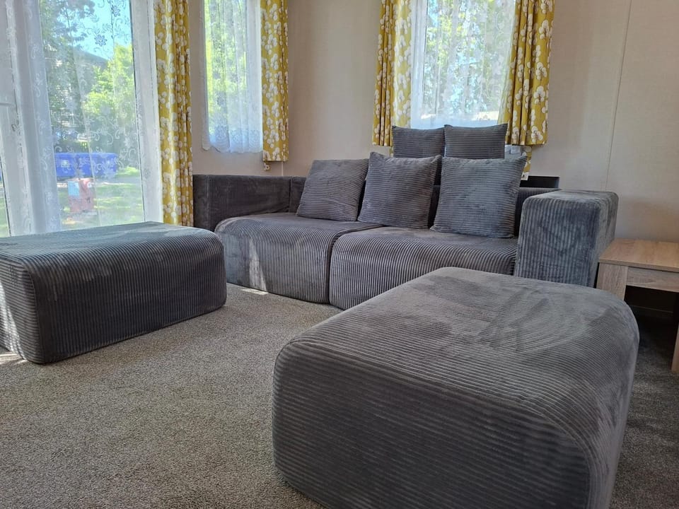 Billing Aquadrome ,2 bedrooms, Royale Poplar KM 12 Apartment in Northampton