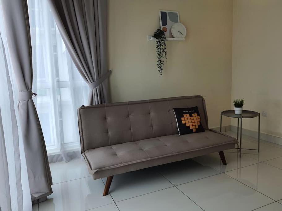 Central Residence with 2 bedroom Apartment in Federal Territory of Kuala Lumpur