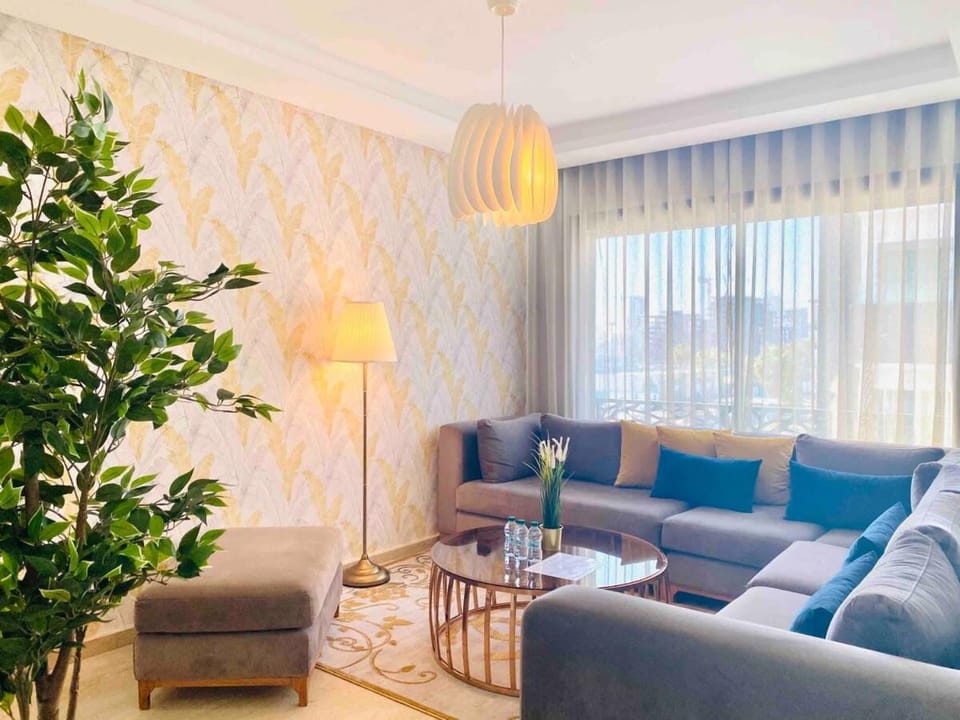 Sunny OASIS 2 Bedrooms - By AppartAli Apartment in Casablanca