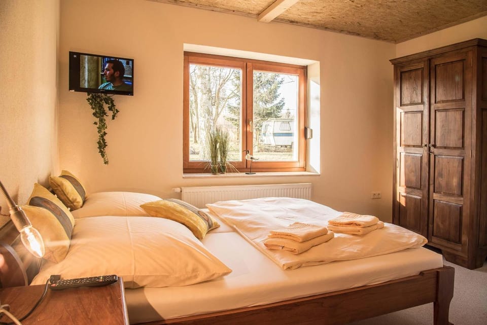 Bed, Bedroom
