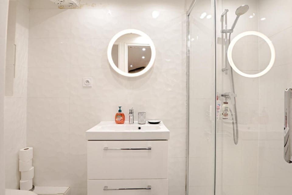 Seine - Best localisation - Bail mobilité Apartment in Paris