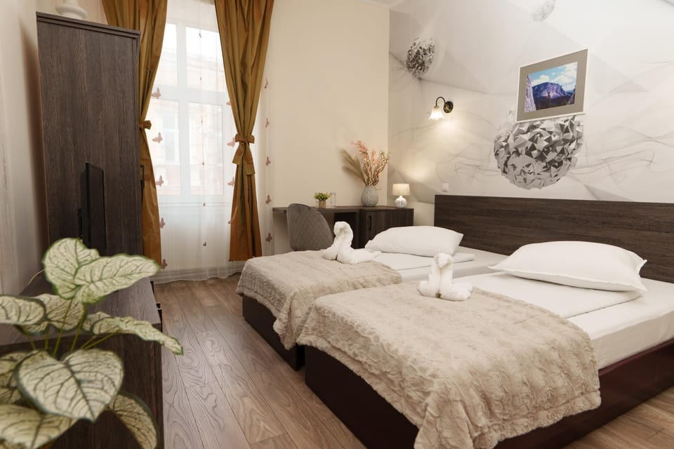 Bed, Photo of the whole room