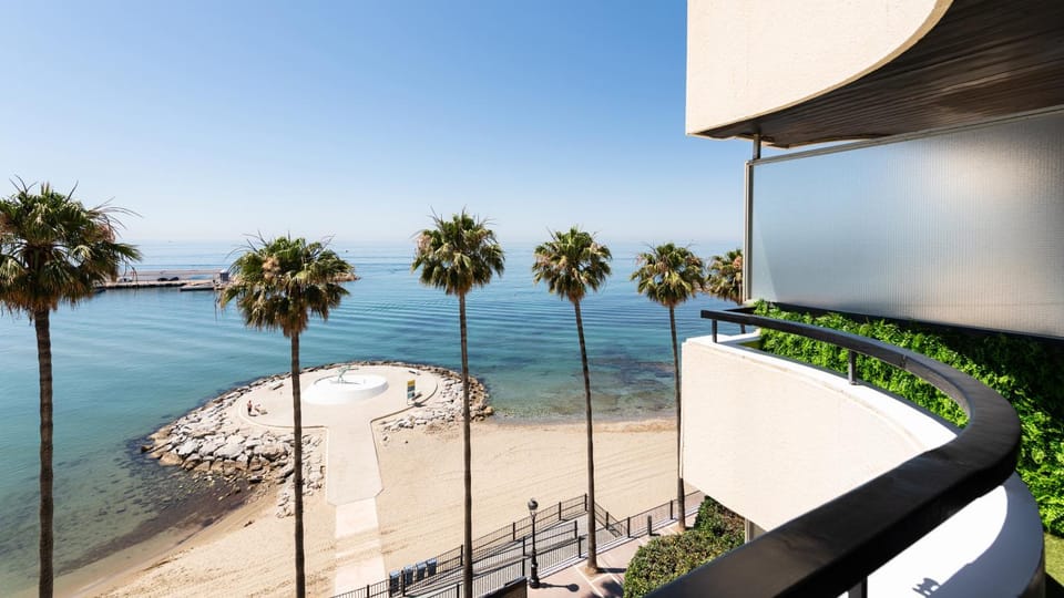 Natural landscape, Summer, Garden, Garden, Balcony/Terrace, Balcony/Terrace, Beach, Beach, Sea view, Sea view, Sunrise