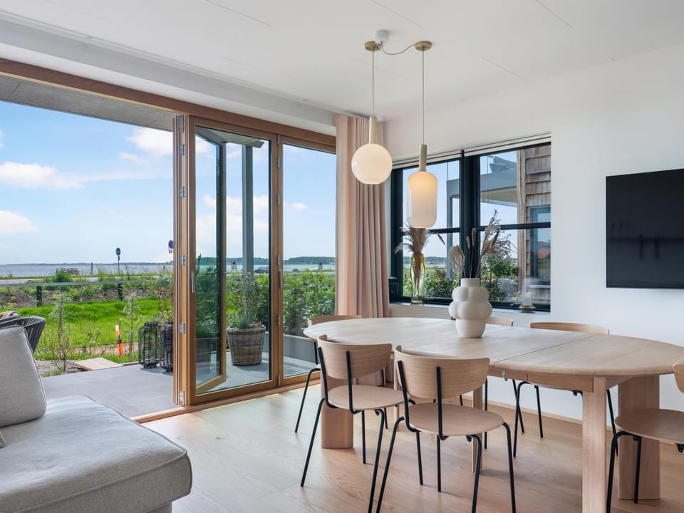 Living room, Dining area, Sea view