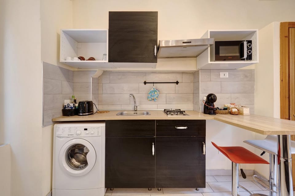 Kitchen or kitchenette, Living room