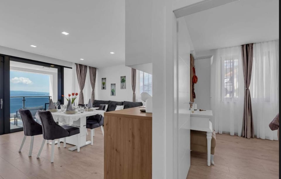 Ivana&Luka-Put luke 1, Brela Apartment in Brela