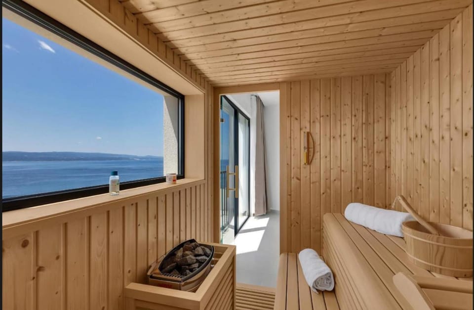 Ivana&Luka-Put luke 1, Brela Apartment in Brela