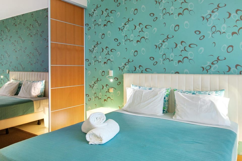 Living room, Bedroom