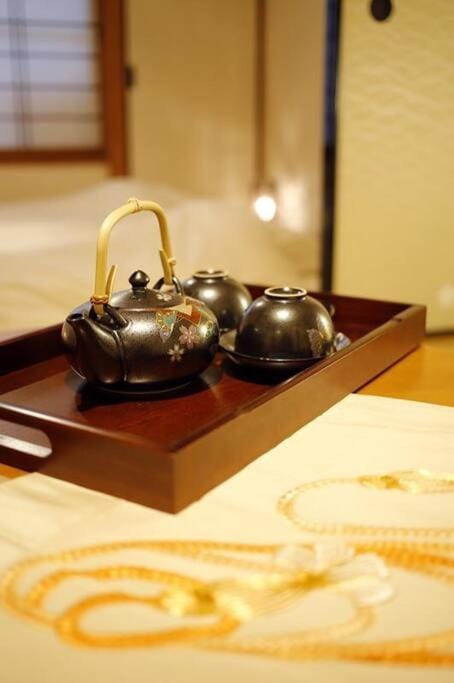 Osaka KAYA Traditional Tatami house 2-6 ppl near station and park direct to KIX airport House in Osaka