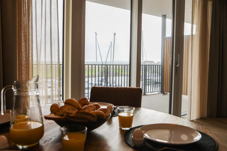 View (from property/room), Balcony/Terrace, Food and drinks