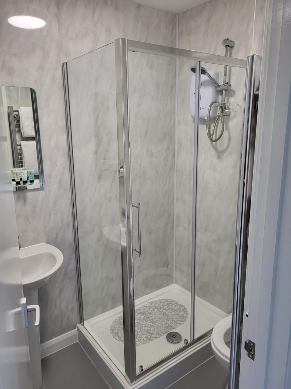 Shower, Toilet, Bathroom