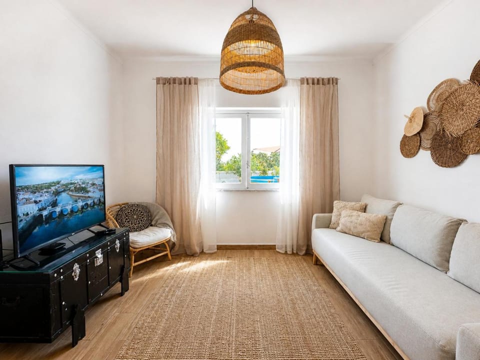 TV and multimedia, Living room, Decorative detail