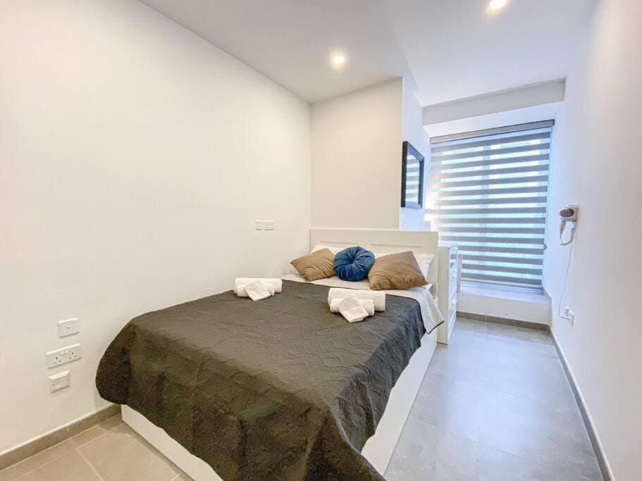 Azure Horizon 1 on Skala's seafront - By Solea Holiday homes Apartment in Marsaskala