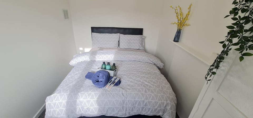 Move inn Estates - Multiple Rooms Bed and Breakfast in Slough