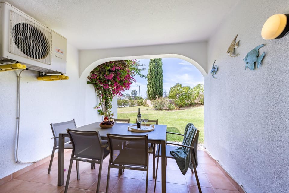 Muito Sol Apartment in Guia