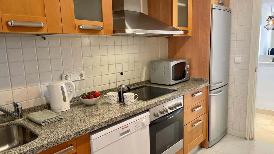 Coffee/tea facilities, Kitchen or kitchenette, dishwasher, minibar, pet friendly, stove, toaster