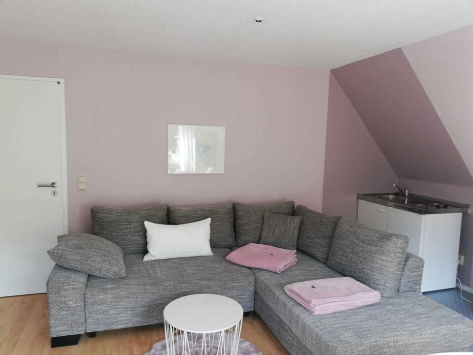 Seating area, kitchen
