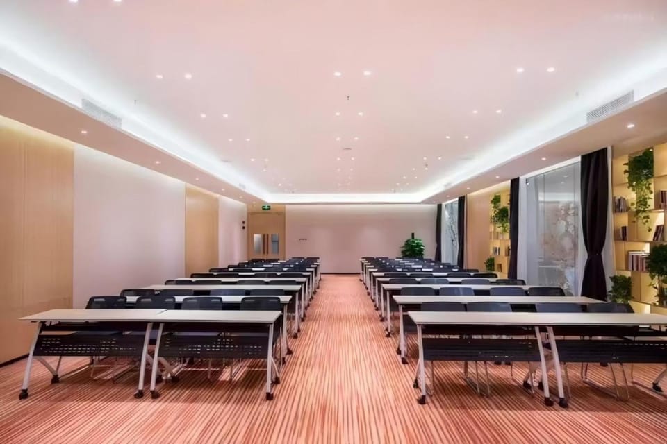 Meeting/conference room
