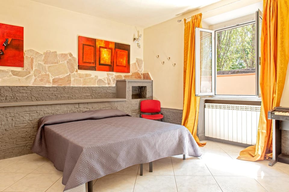 Living room, Bedroom