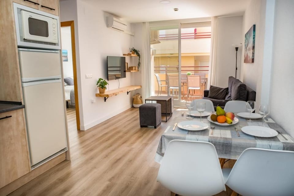 Private garage + 1 min to beach, Los Caños Apartment in La Janda