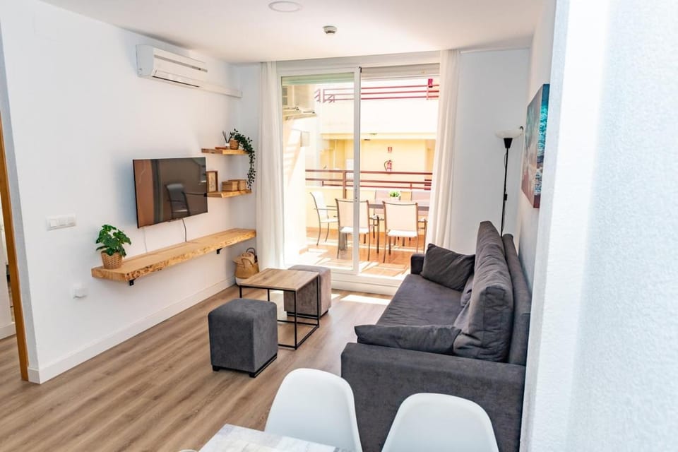 Private garage + 1 min to beach, Los Caños Apartment in La Janda