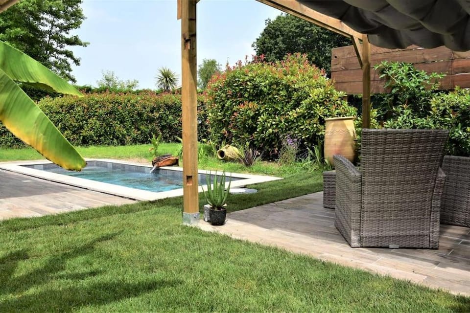 Small House with pool House in Nouvelle-Aquitaine