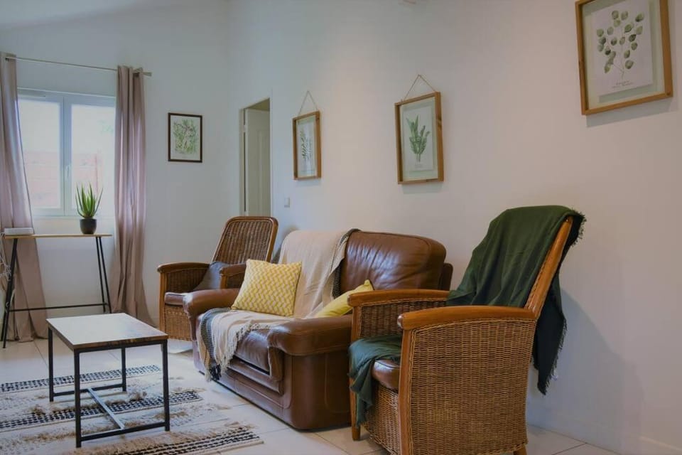 Small House with pool House in Nouvelle-Aquitaine