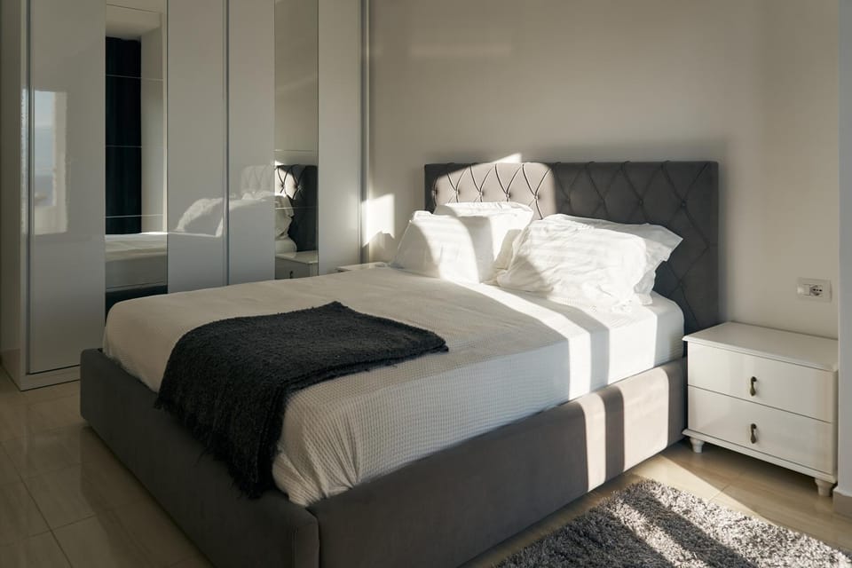 Bed, Photo of the whole room, Bedroom, wardrobe