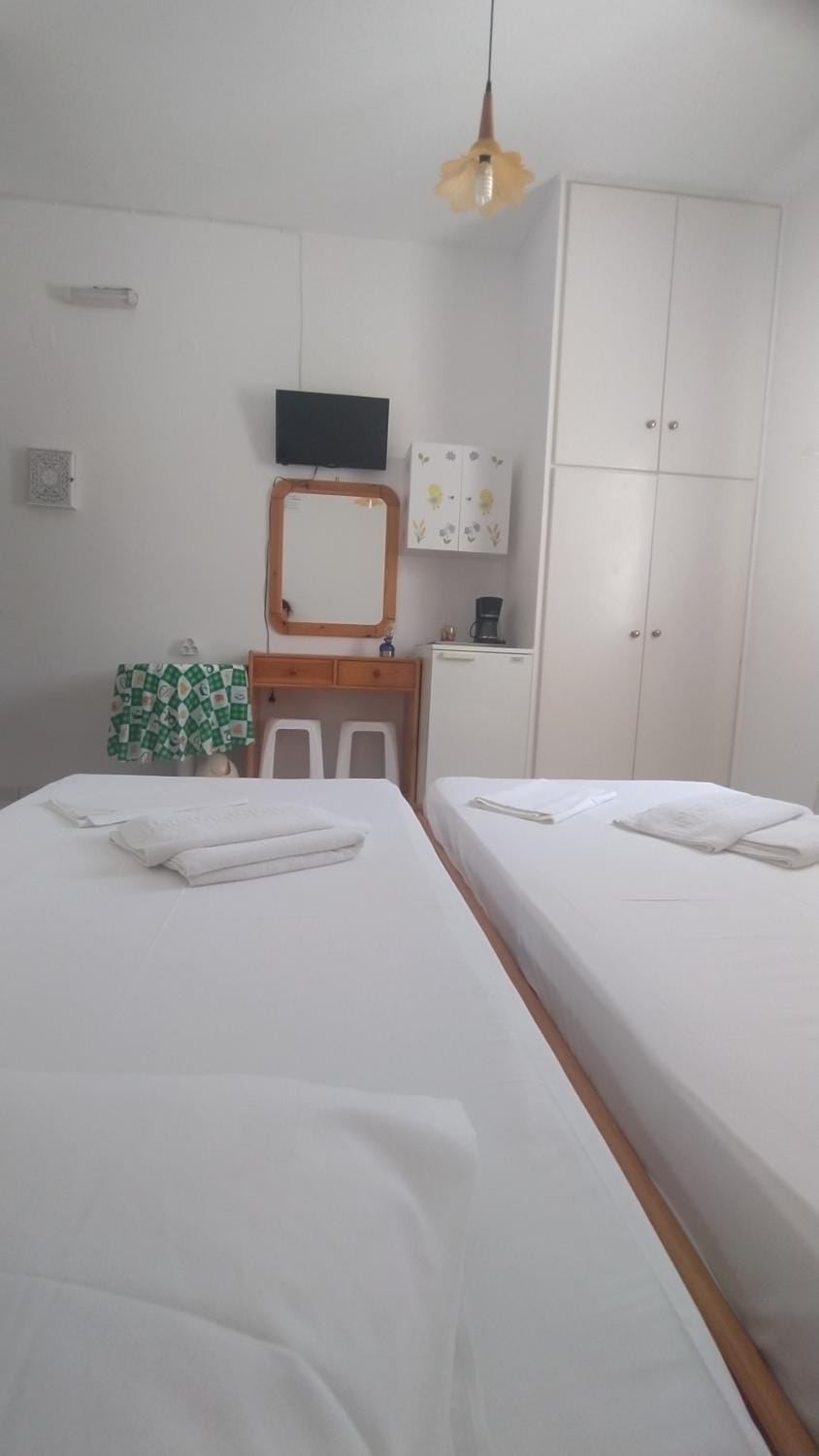 Glaros Rooms Bed and Breakfast in Koufonisia