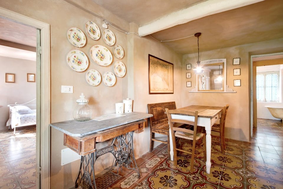 Property building, Kitchen or kitchenette, Living room