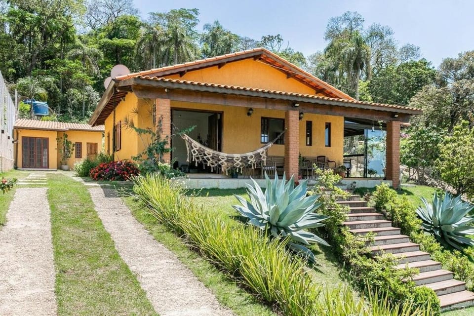 Sítio com Piscina Aquecida | 4 Suites • 60KM de SP House in Ibiúna