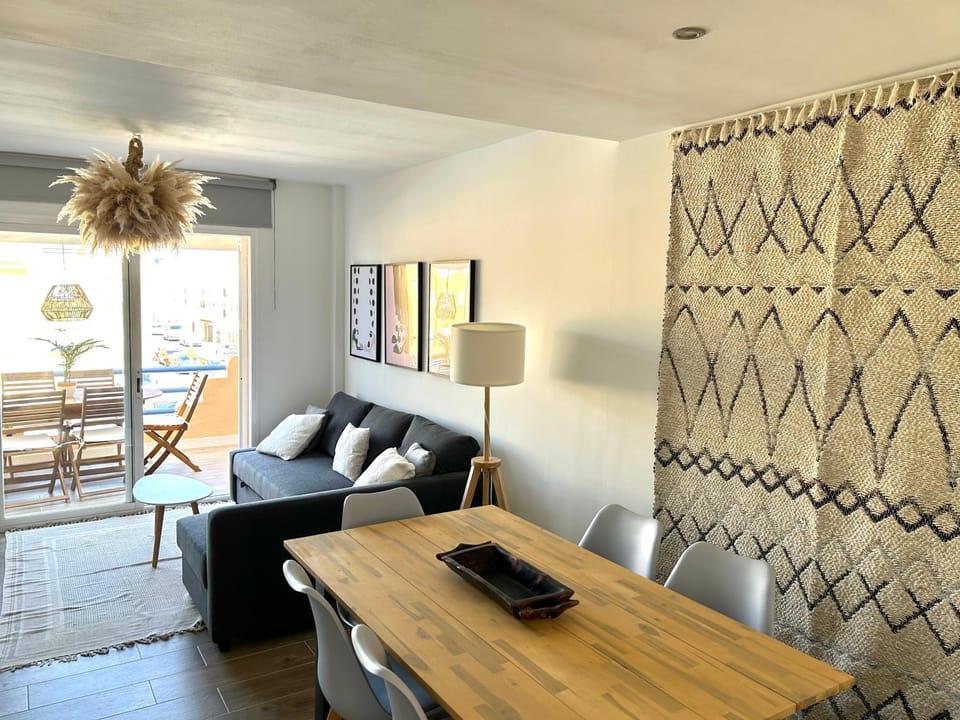 Apartamento Los Lances en Primera línea de playa con piscina Apartment in Costa de la Luz