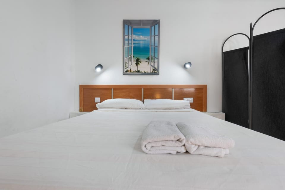 Living room, Bedroom