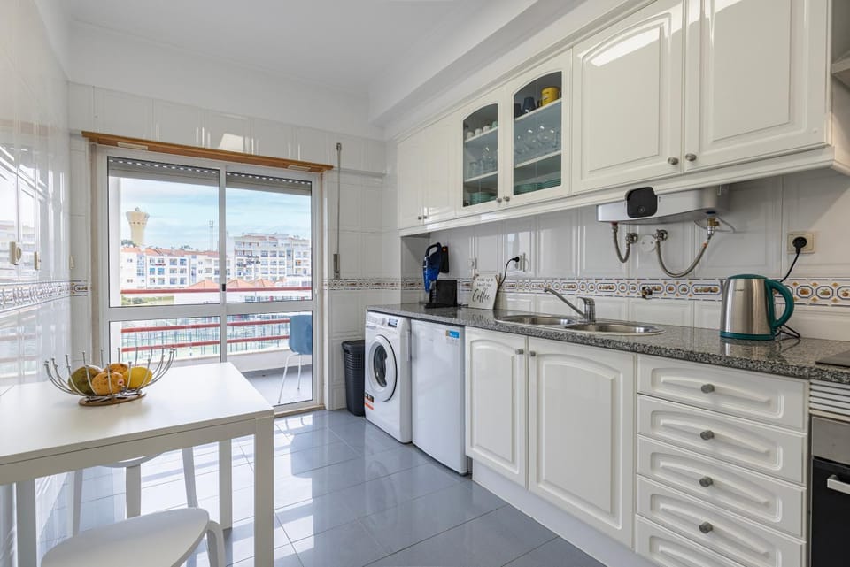 Kitchen or kitchenette, dishwasher, pet friendly, stove, toaster, washing machine