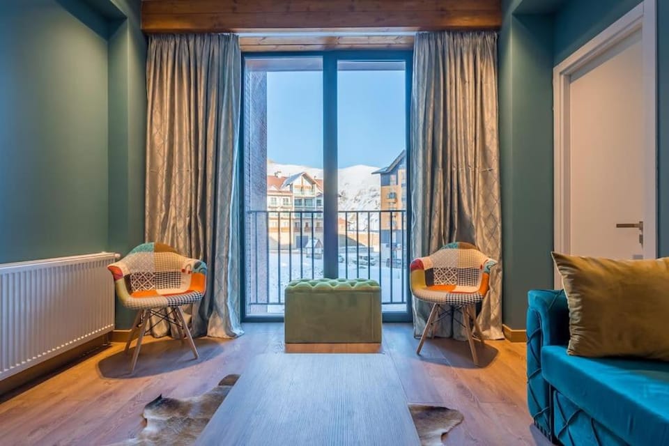 Natural landscape, View (from property/room), Living room, Seating area