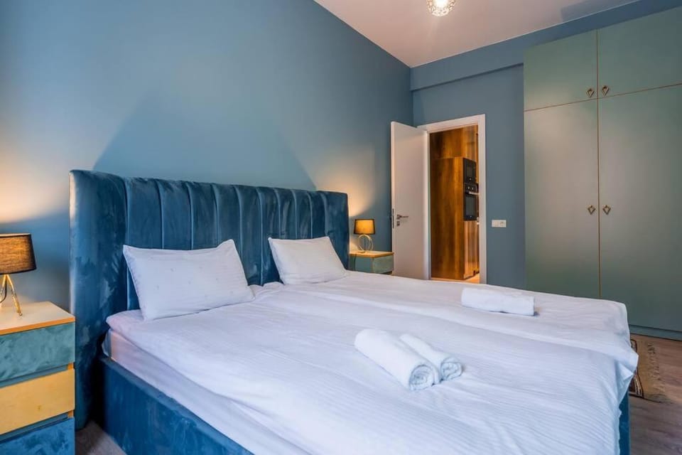 Bed, Bedroom, wardrobe